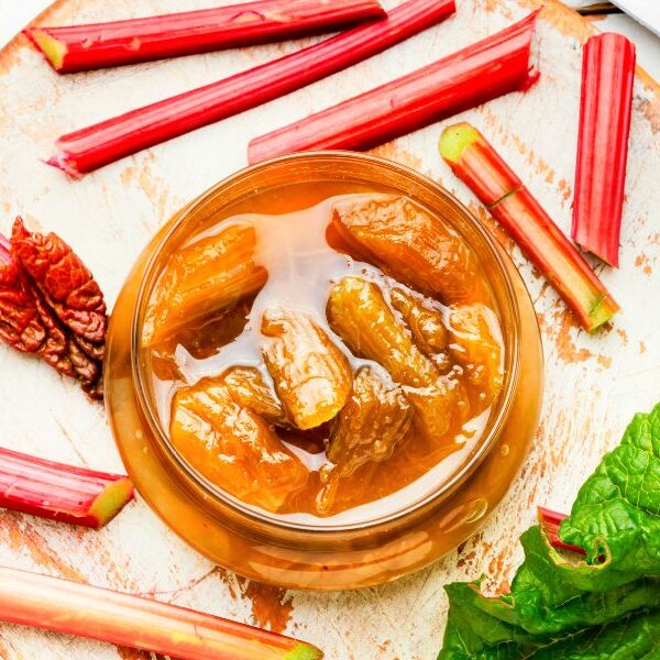 rhubarb-chutney